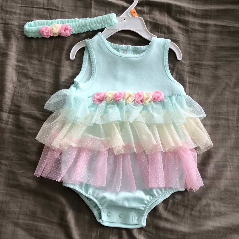 NWT Ruffled Onesie with Matching Headband